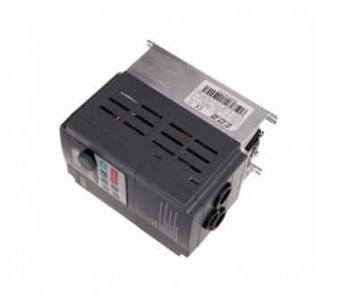 FA-3HX055 Falownik trójfazowy Uwe3x400V AC, Iwe16,5A, Uwy3x400V AC, Iwy13A, Pmax5,5kW F&F
